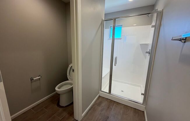 3 beds, 2.5 baths, $2,195, Unit # 22
