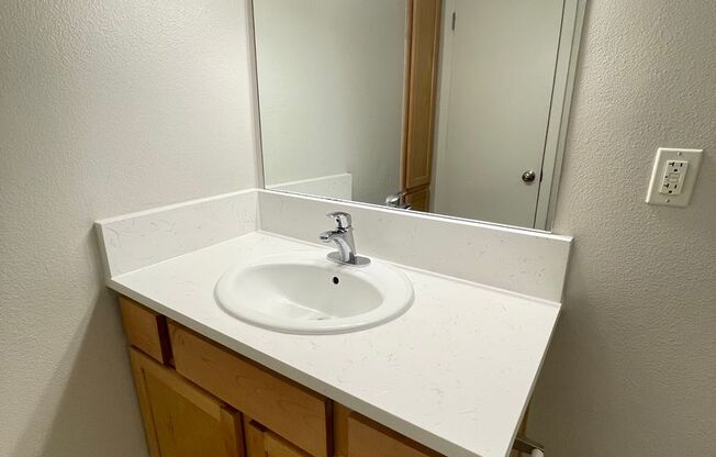 1 bed, 1 bath, 750 sqft, $1,115, Unit ABB-2-209