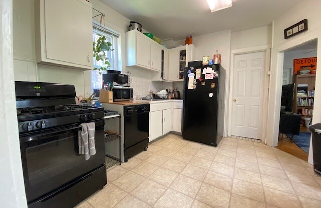 15 UNITY ST
