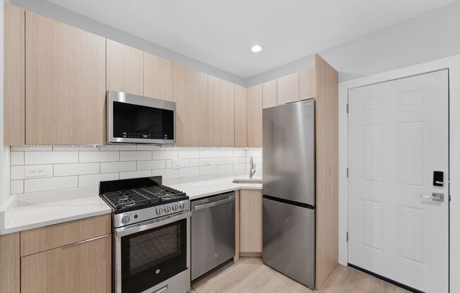 Studio, 1 bath, 205 sqft, $1,425, Unit 105
