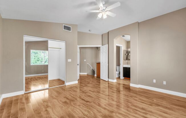 4 beds, 2.5 baths, $2,250