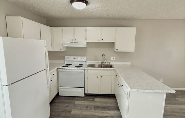 1 bed, 1 bath, 447 sqft, $899, Unit Unit E