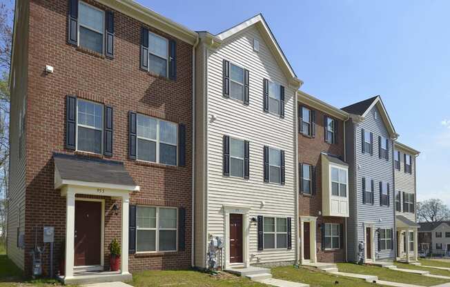 The Pointe at Manorgreen Townhomes