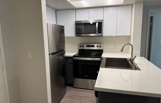 2 beds, 2 baths, 973 sqft, $3,100, Unit 416