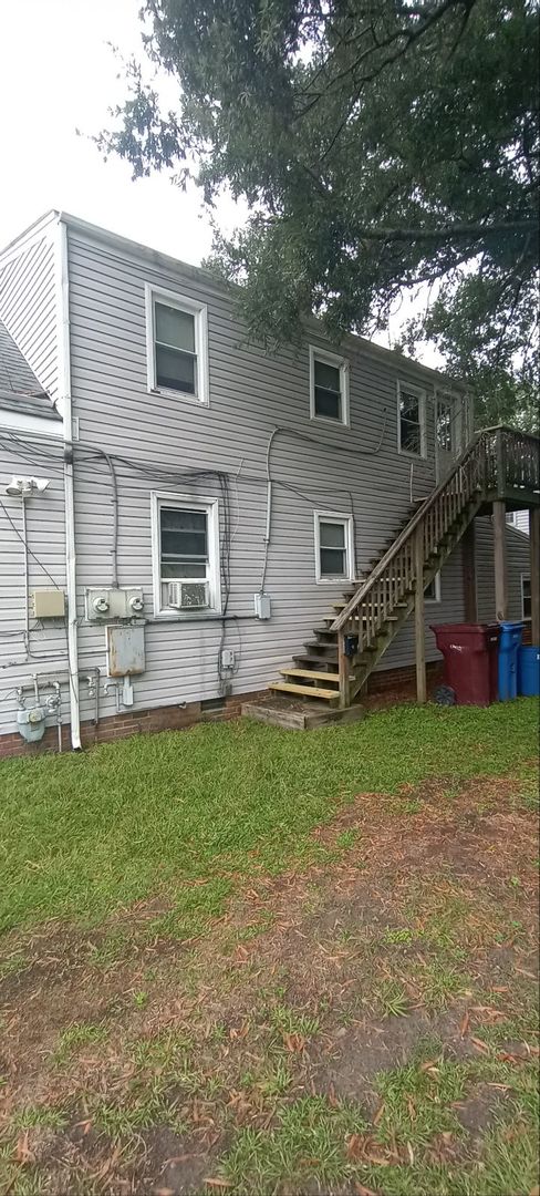 2 beds, 1 bath, 550 sqft, $695