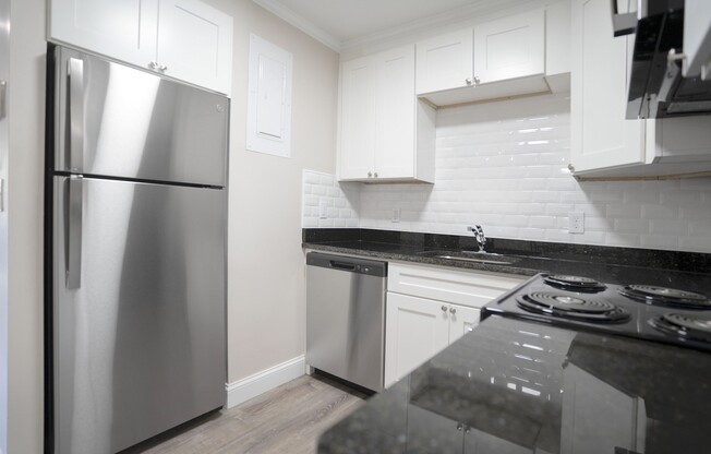 1 bed, 1 bath, 800 sqft, $2,300, Unit 2