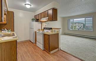 Rancho Tudor Kitchen
