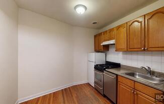 107 W 68th St #1E