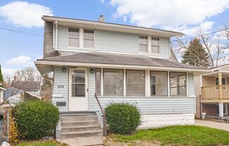 Beautifully remodeled 3 bed 1 bath colonial in East Akron !