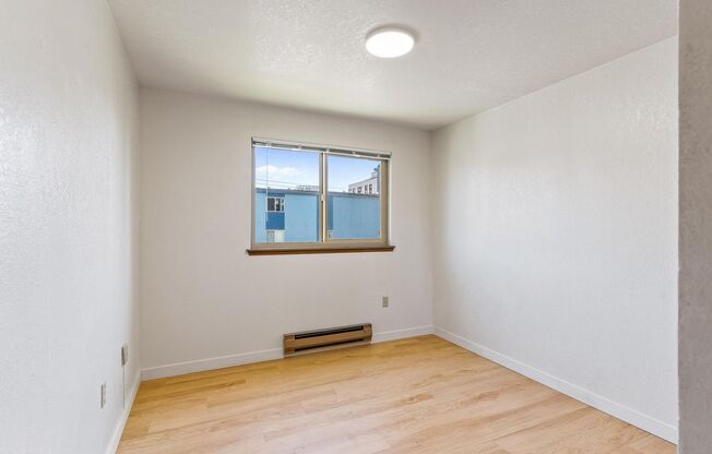 3 beds, 2 baths, 988 sqft, $2,666.66, Unit 204