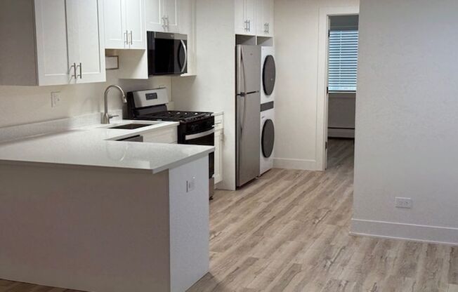 Chestnut Court Apartments