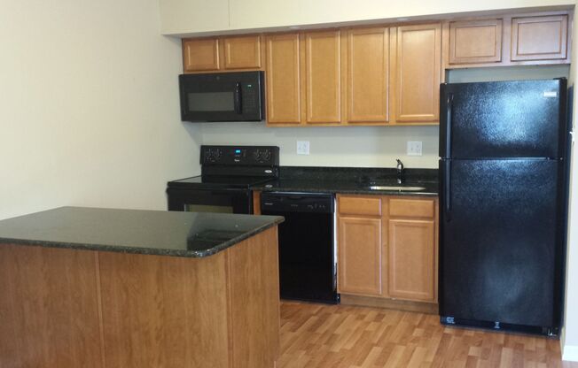 1 bed, 1 bath, $1,895, Unit LL - 312