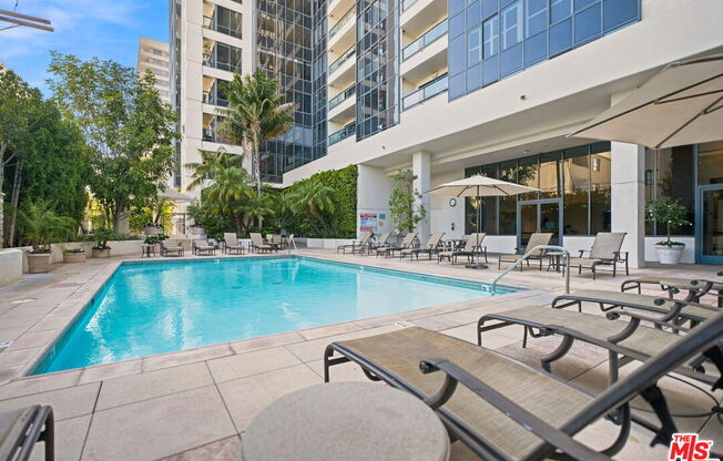 2 beds, 3 baths, 2,018 sqft, $10,499, Unit 1104
