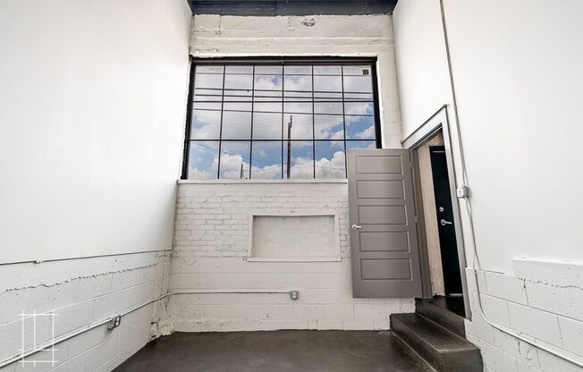 1 bed, 1 bath, $1,585, Unit 727 N. 4th St. Apt. 121