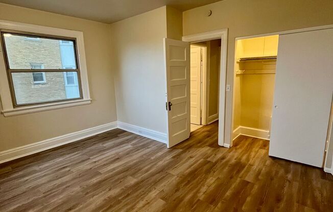 1 bed, 1 bath, $1,050, Unit 325