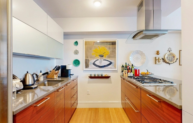 2 beds, 2 baths, 1,291 sqft, $6,250, Unit 2304