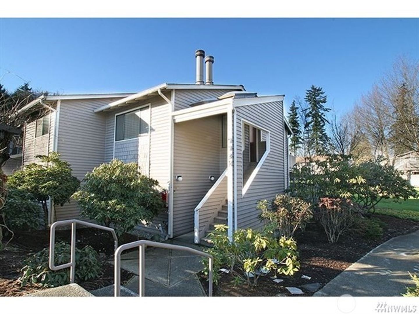 2Bd/1Ba Kirkland Condo