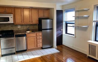 1 bed, 1 bath, $1,495, Unit #C304