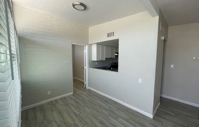 6708 E. Cheery Lynn Rd.