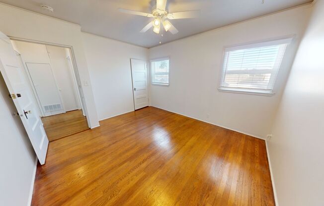 2 beds, 1 bath, $2,750, Unit 1021 Park Place