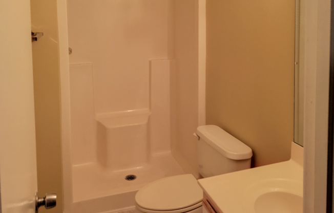 2 beds, 2 baths, $1,500