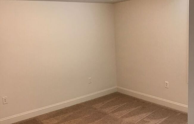 2 beds, 2 baths, 840 sqft, $1,824, Unit 4-0509