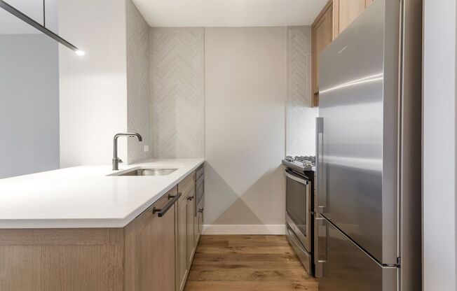 1 bed, 1 bath, 642 sqft, $4,575, Unit 3F