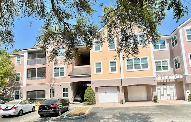 Fabulous 2X2 on 3rd floor(no tenants above)!Water included! MOVE IN JUNE! New Stainless steel appliance!!!