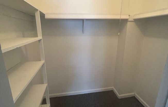 1 bed, 1 bath, 625 sqft, $1,325, Unit F02