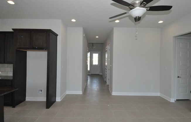 Great Location! New Home For Lease with a Community Pool!
