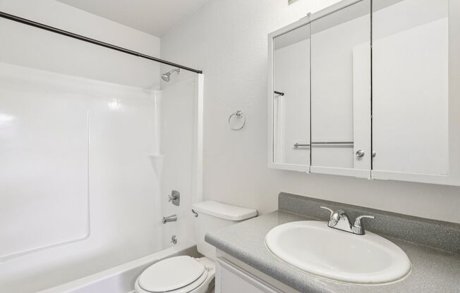 2 beds, 1 bath, 740 sqft, $1,499, Unit C-03