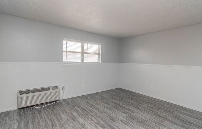 2 beds, 1 bath, 755 sqft, $685, Unit 1317 D