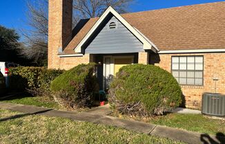 Cute 1/1 Close to Downtown!!