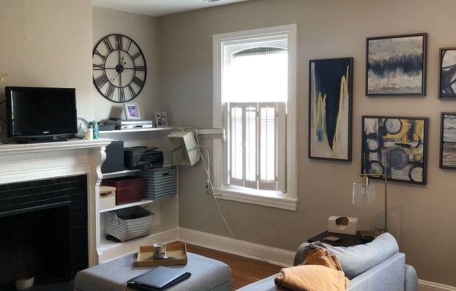 2122 Pine