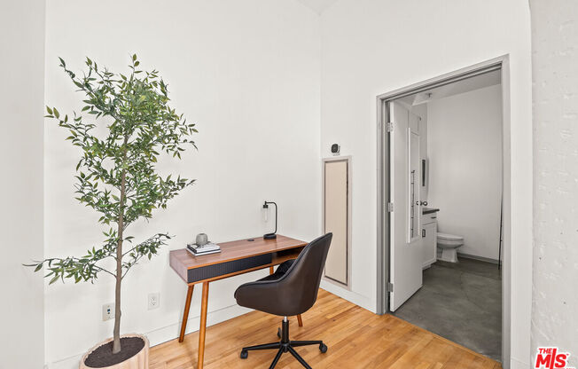 Studio, 1 bath, 707 sqft, $2,290, Unit 628