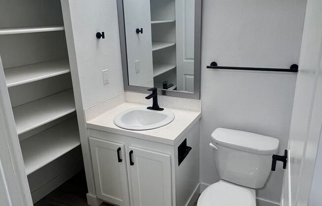 1 bed, 1 bath, 590 sqft, $1,595, Unit 103