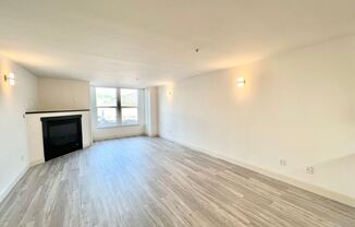 3165 Mission St,