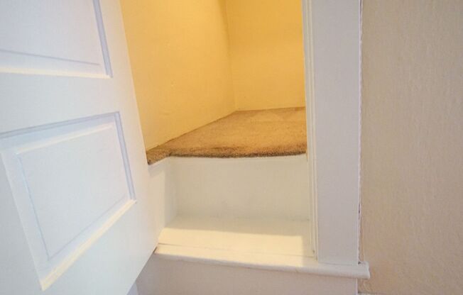 Studio, 1 bath, $995, Unit 56