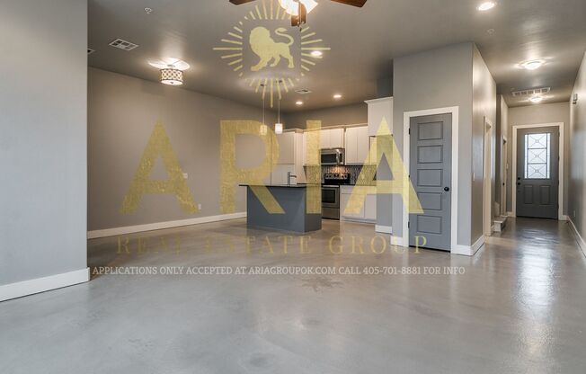 3 beds, 2.5 baths, 1,620 sqft, $1,750, Unit 4746 W. Main St.