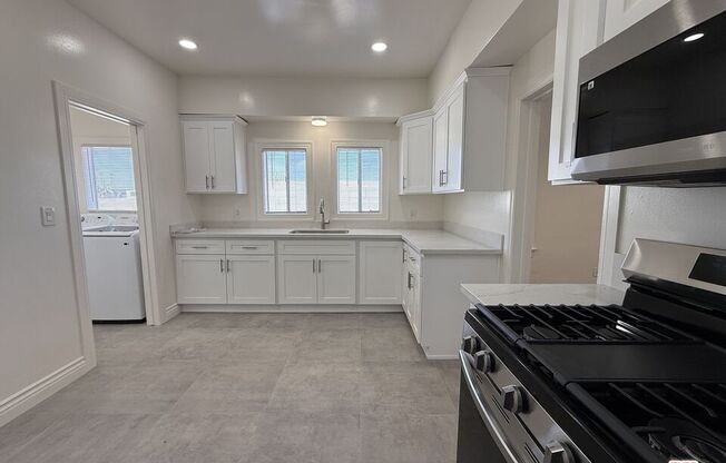 1458 W 36 ST