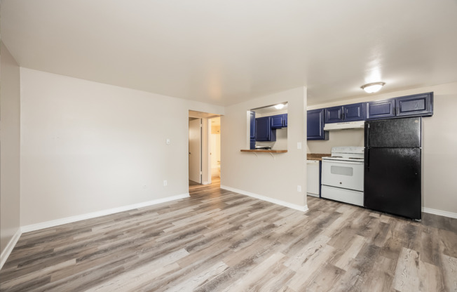 Welcome to 2130 E Boulder St — Comfortable Living in Central Colorado Springs!