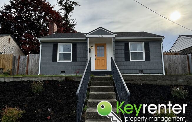 2 beds, 1 bath, $2,700