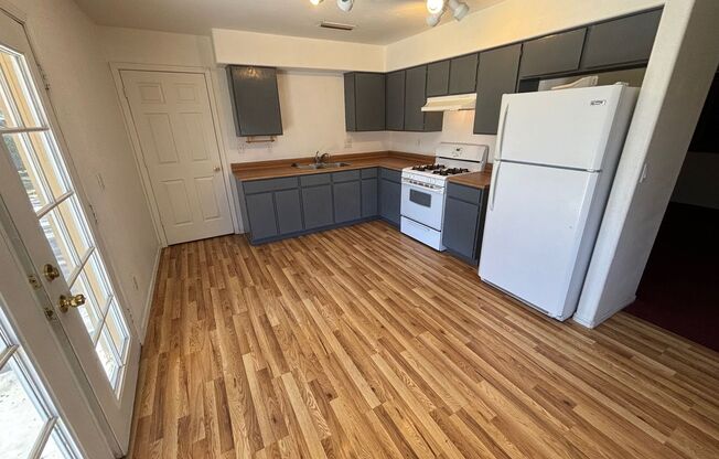 3 beds, 1 bath, $1,750