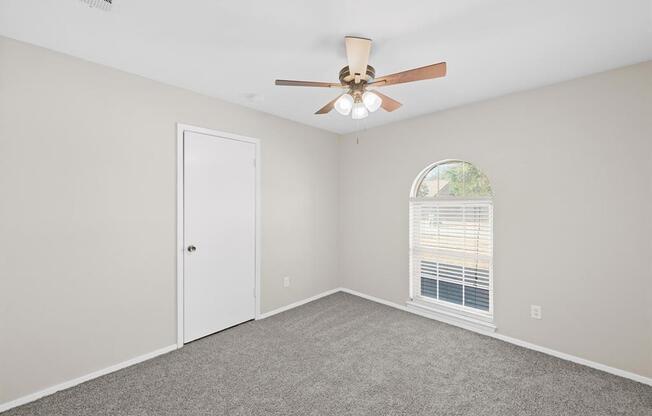 4 beds, 2 baths, 2,019 sqft, $2,450