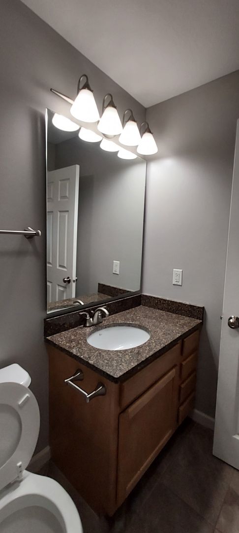 2 beds, 2 baths, 1,142 sqft, $1,360, Unit 31-202