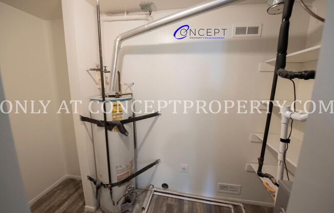 2 beds, 1 bath, 810 sqft, $1,299, Unit 34