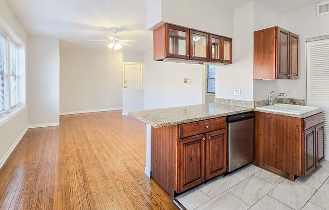 1 bed, 1 bath, 666 sqft, $1,895, Unit 3708-407