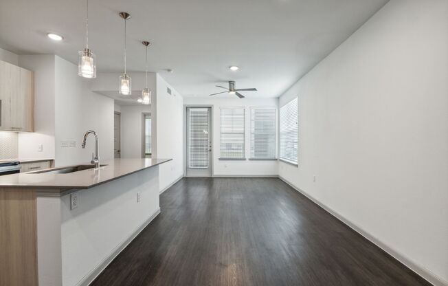 1 bed, 1 bath, 777 sqft, $1,540, Unit 1310