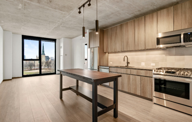 1448 W RANDOLPH