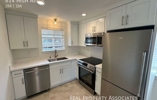 814 HIGH AVE S